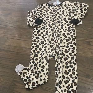 Kids cheetah one piece sleepwear